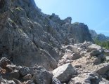 Schneeberg (2076m) - utunk során  a fennsíkig sziklás ösvényen haladunk