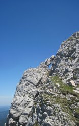 Schneeberg (2076m) - utunk során  a fennsíkig sziklás ösvényen haladunk
