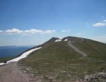 Schneeberg (2076m) - a fennsíkon - távolban a csúcs