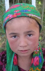 Tádzsik kislány